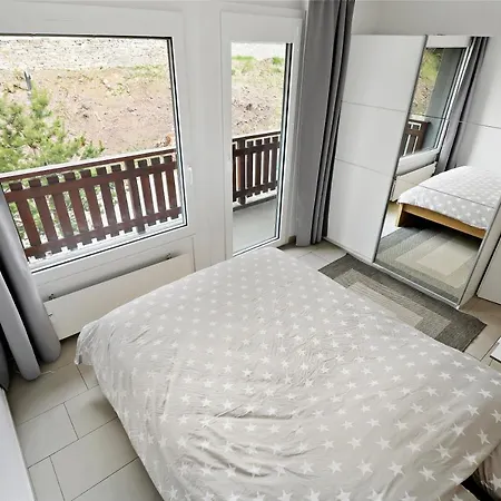 En Plein Centre De Montana アパート