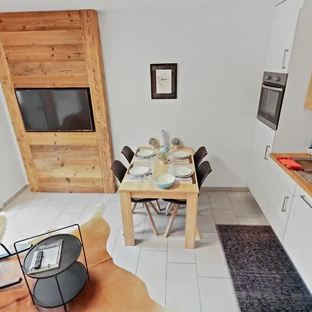 En Plein Centre De Montana Appartement