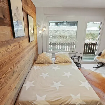 En Plein Centre De Montana クラン